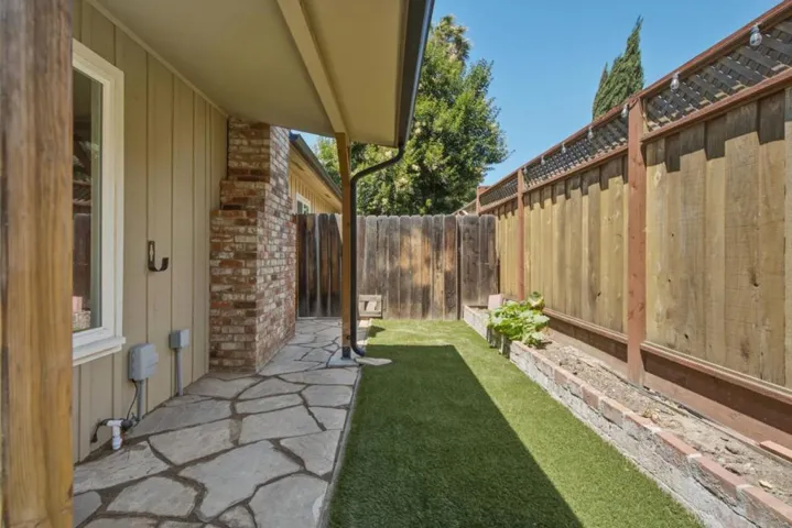 530 B Street, Hollister, California 95023