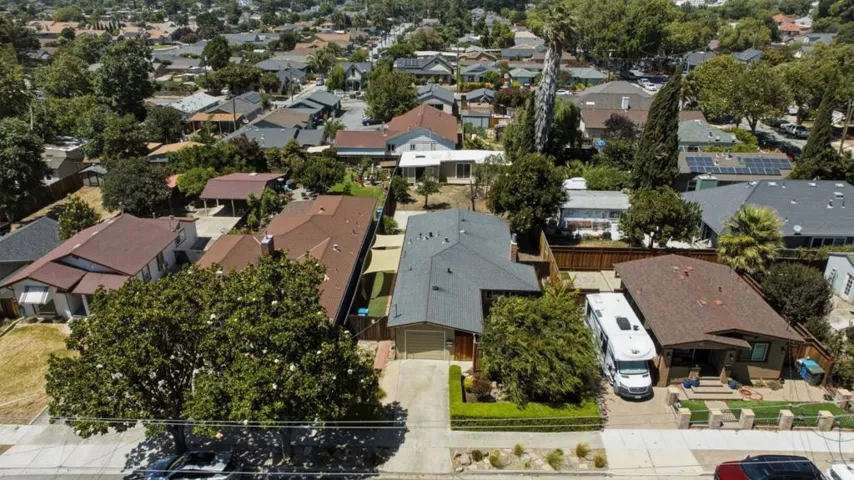 530 B Street, Hollister, California 95023