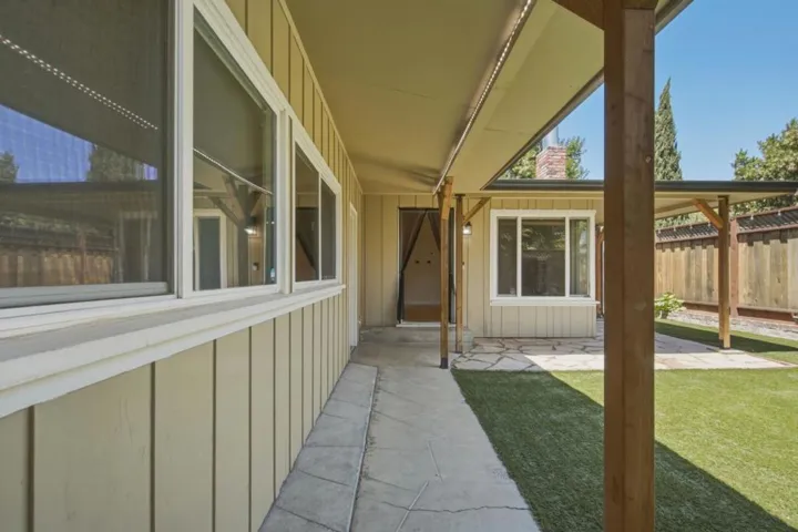 530 B Street, Hollister, California 95023