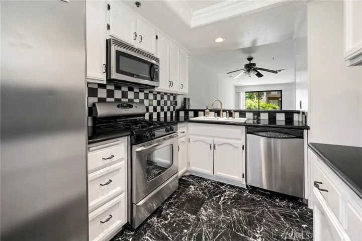 356 Molokai, Placentia, California 92870