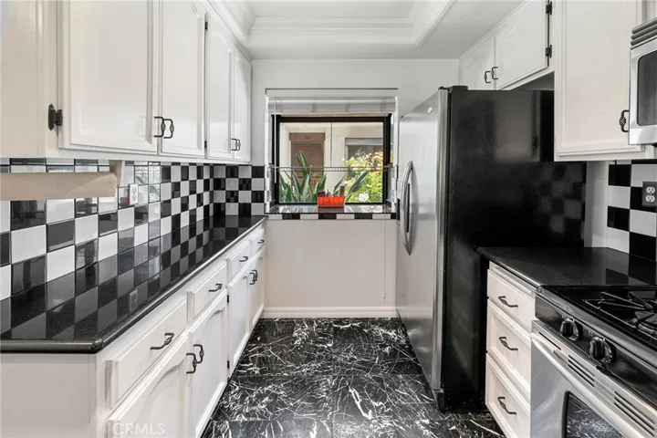 356 Molokai, Placentia, California 92870