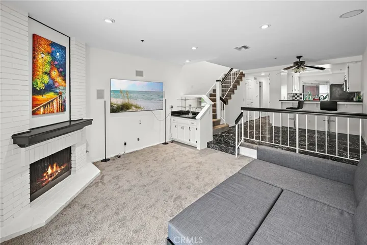 356 Molokai, Placentia, California 92870