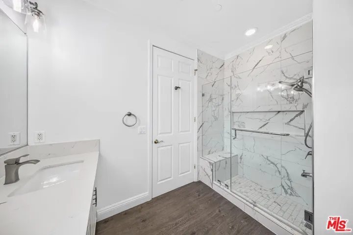 971 S St Andrews Place 301, Los Angeles, California 90019