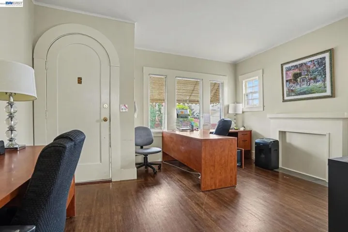 301 Lincoln Ave, Alameda, California 94501
