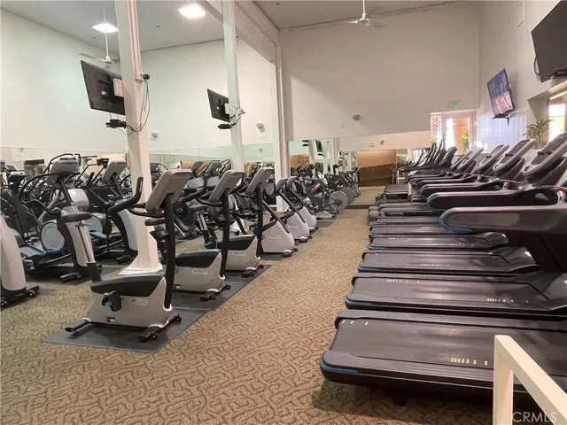 Athletic Club - 2 minutes from the Condo. Largest and Awarding Winning.We have an Athletic Club/Spa Membership for our Guests!