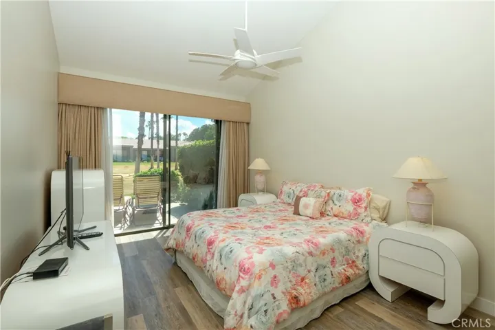 Master Bedroom on the Fairway, CA King Bed with Luxury Black-out Drapes