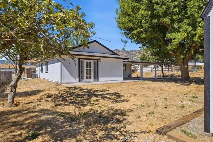 21009 Brentwood, Tehachapi, California 93561