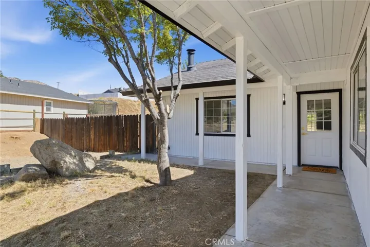 21009 Brentwood, Tehachapi, California 93561