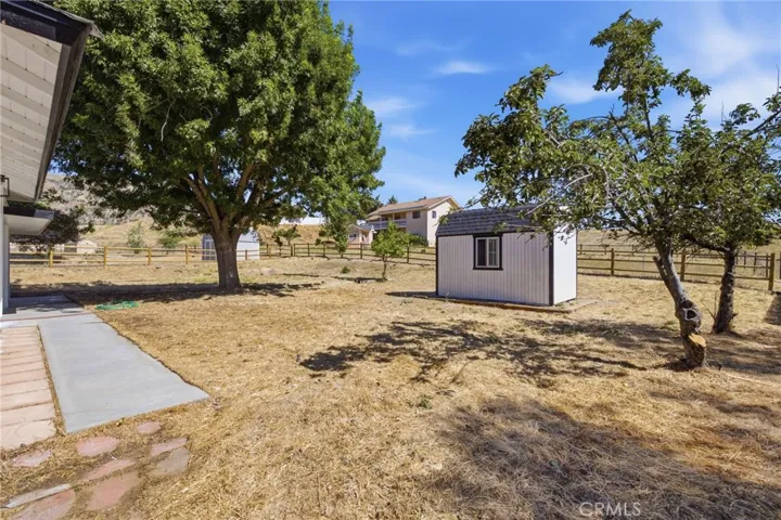 21009 Brentwood, Tehachapi, California 93561