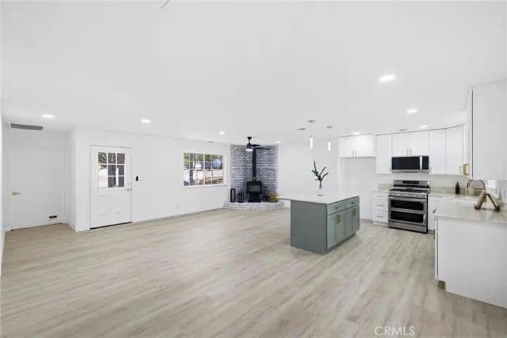 21009 Brentwood, Tehachapi, California 93561