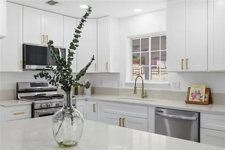 21009 Brentwood, Tehachapi, California 93561