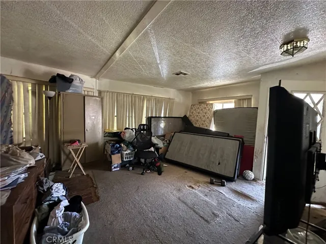 929 E Foothill Boulevard, Upland, California 91786