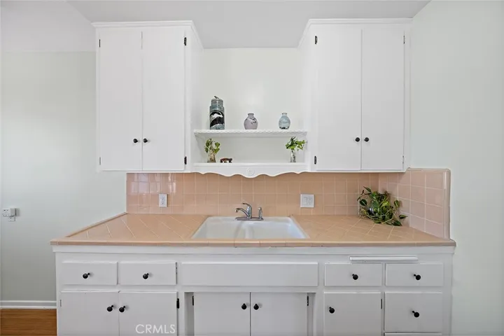 Tons of built in cabinet space
