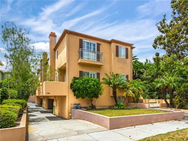 703 Main Street 2, El Segundo, California 90245
