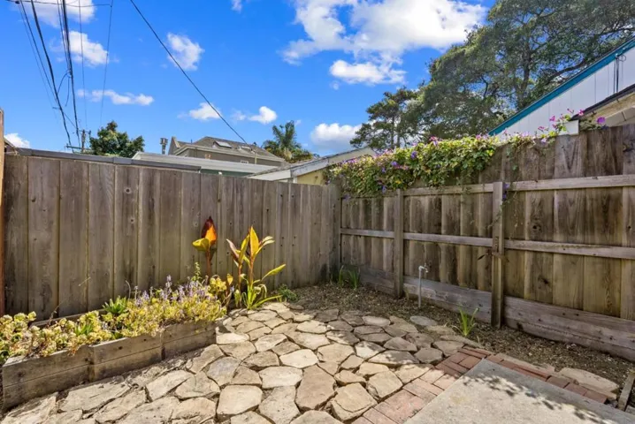 622 Sunset Drive, Capitola, California 95010