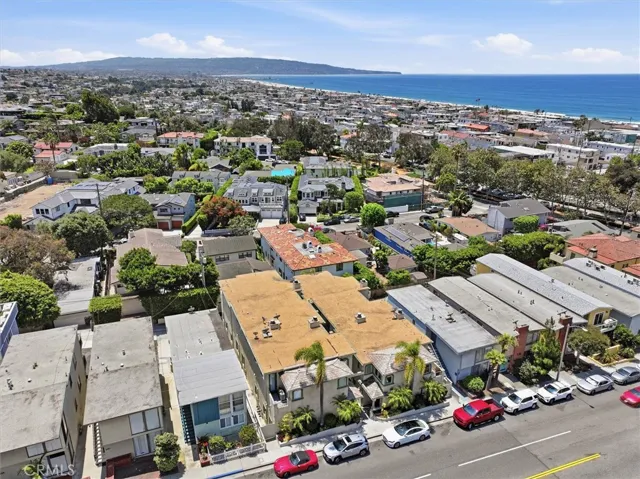 614 Manhattan Beach Boulevard, Manhattan Beach, California 90266