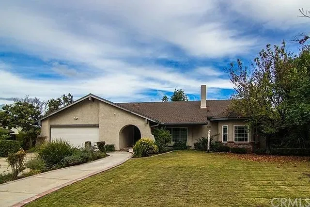 2463 Falling Oak Drive, Riverside, California 92506