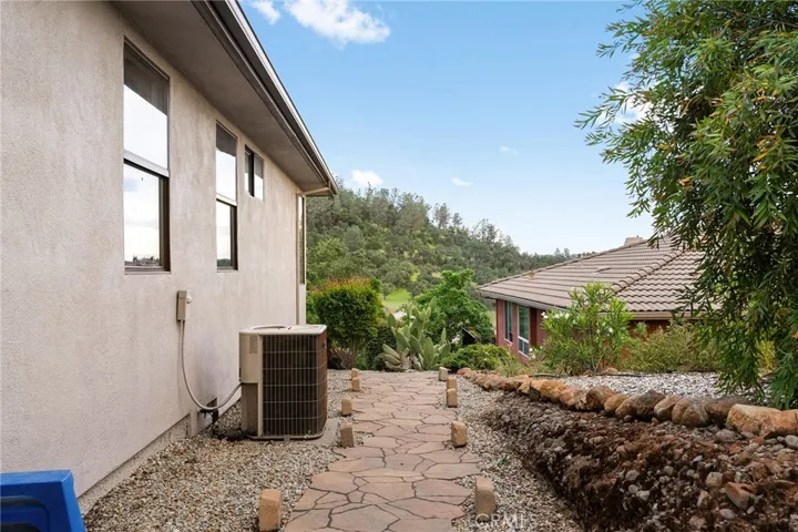 3560 Shadowtree, Chico, California 95928
