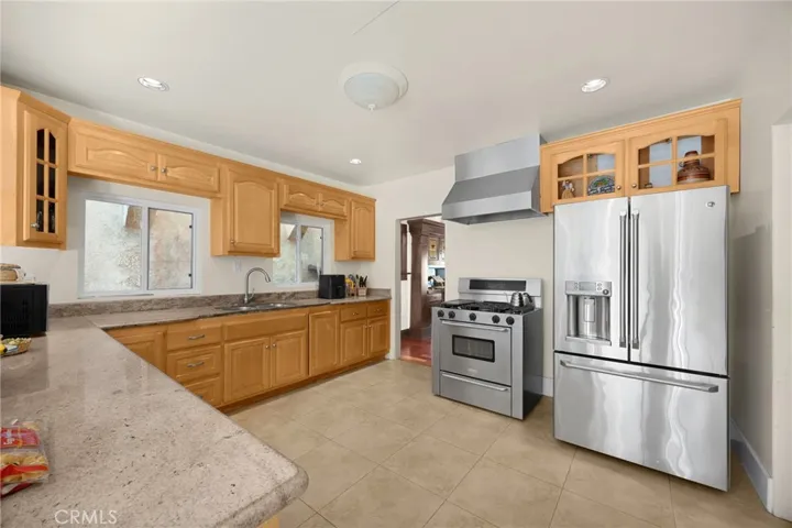 552 S St Louis, Los Angeles, California 90033