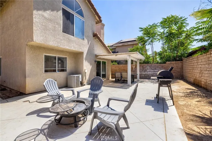 16045 Peach Tree, Fontana, California 92337