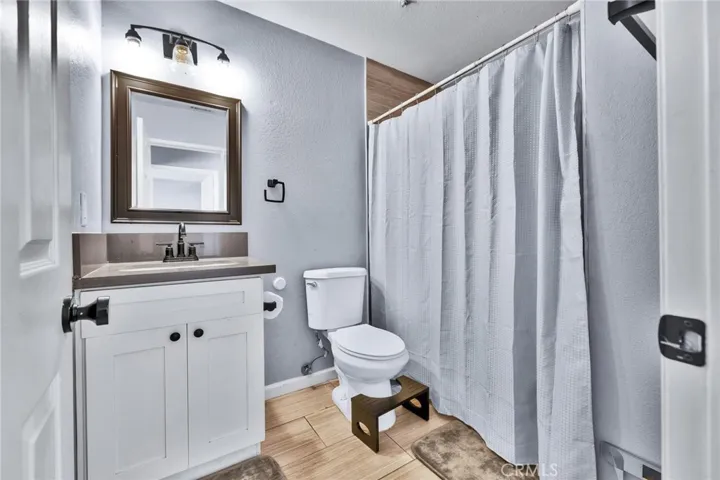 16045 Peach Tree, Fontana, California 92337