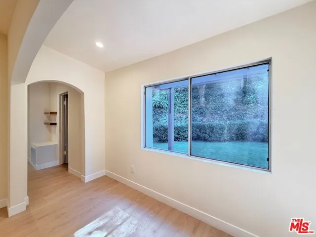 2000 San Ysidro Drive, Beverly Hills, California 90210
