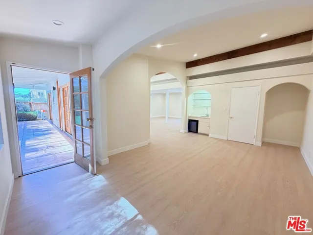 2000 San Ysidro Drive, Beverly Hills, California 90210