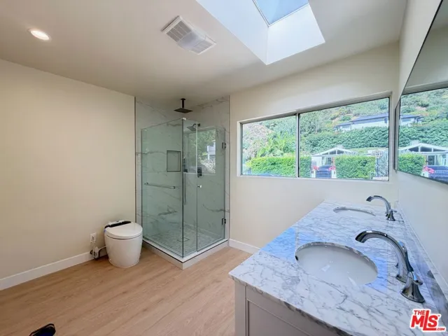 2000 San Ysidro Drive, Beverly Hills, California 90210