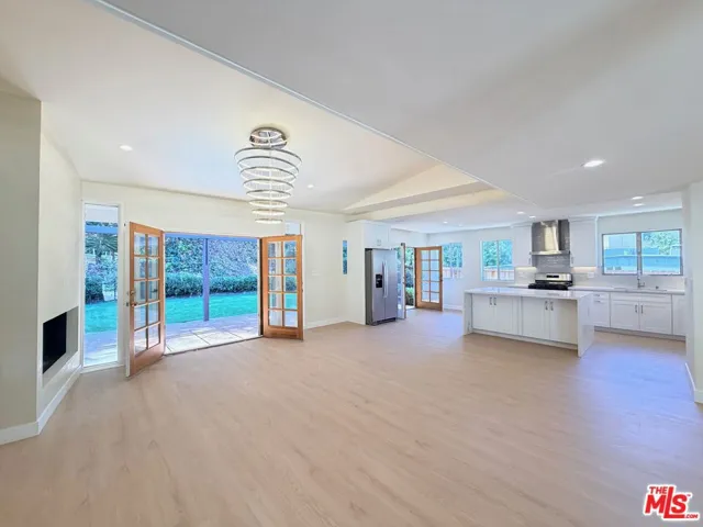 2000 San Ysidro Drive, Beverly Hills, California 90210