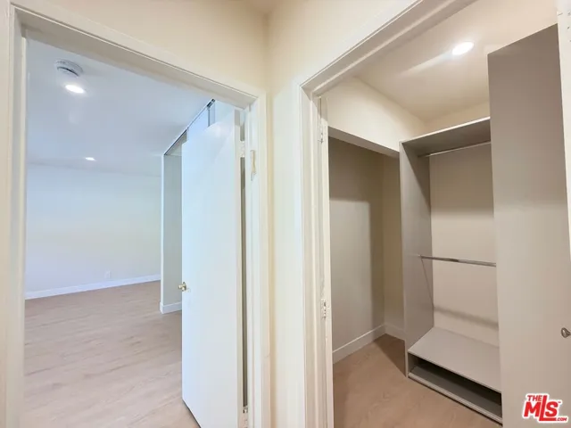2000 San Ysidro Drive, Beverly Hills, California 90210