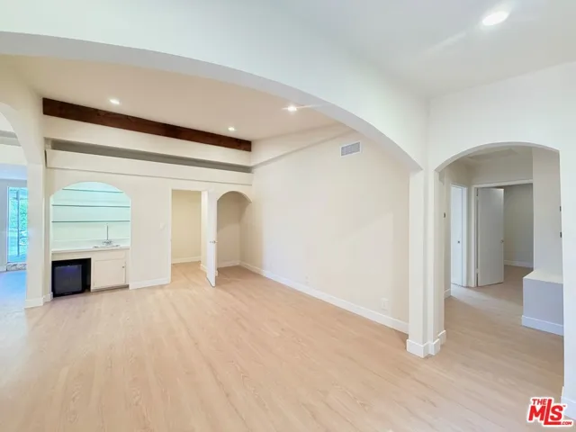 2000 San Ysidro Drive, Beverly Hills, California 90210