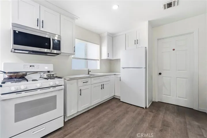 622 Eastmont, Los Angeles, California 90022