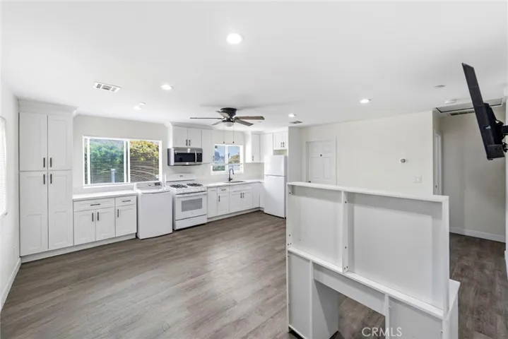 622 Eastmont, Los Angeles, California 90022