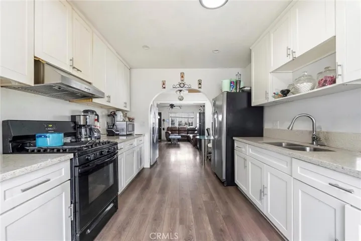 622 Eastmont, Los Angeles, California 90022