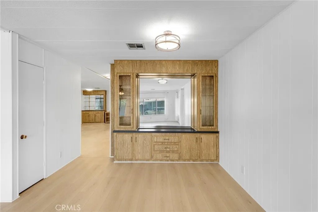 8811 223 Canoga Avenue, Canoga Park, California 91304 — photo 4