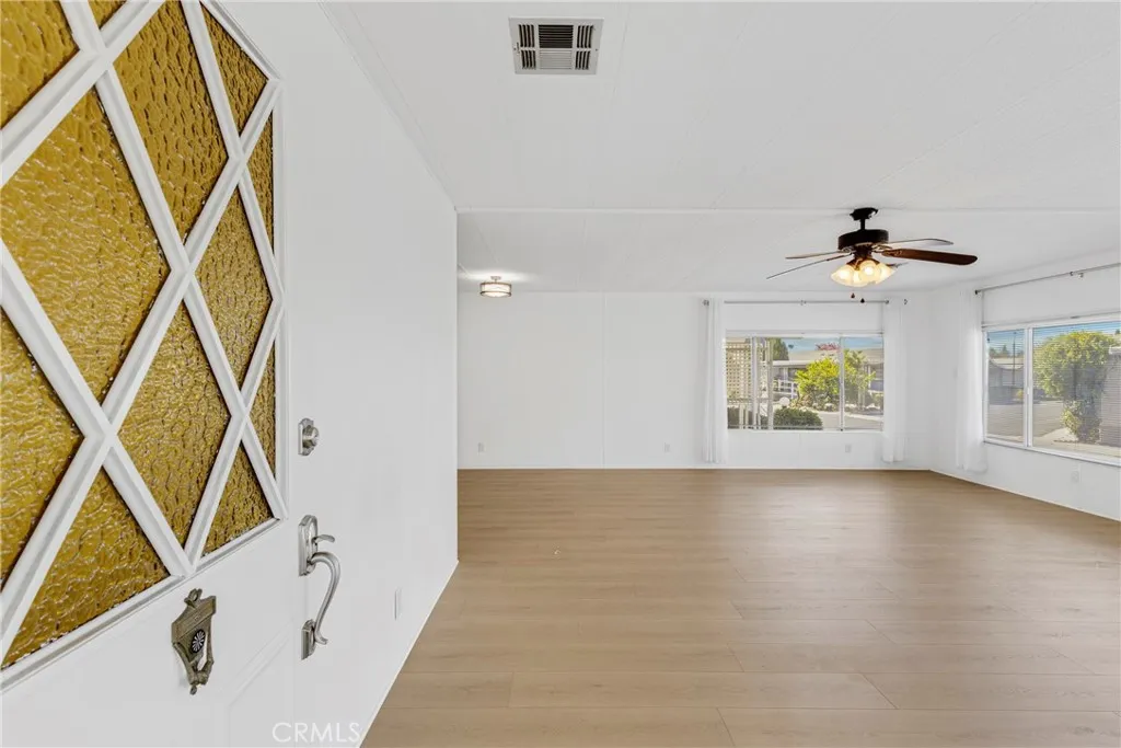 8811 223 Canoga Avenue, Canoga Park, California 91304 — photo 5