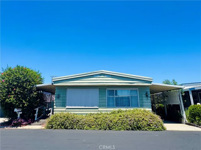 8811 223 Canoga Avenue, Canoga Park, California 91304