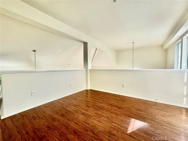 350 Via Capri 201, Corona, California 92879