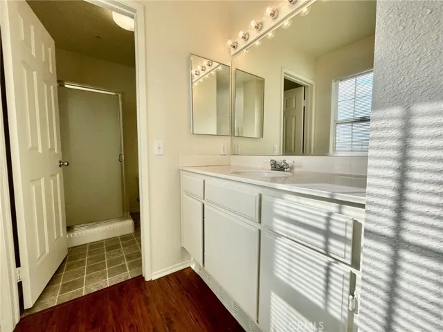 350 Via Capri 201, Corona, California 92879