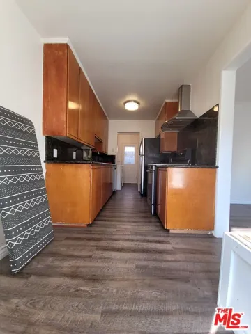 3129 Roberts Avenue, Culver City, California 90232