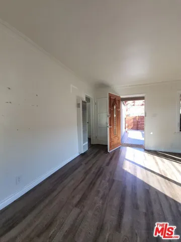 3129 Roberts Avenue, Culver City, California 90232
