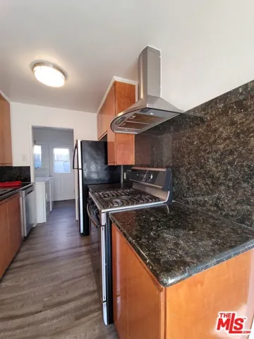 3129 Roberts Avenue, Culver City, California 90232