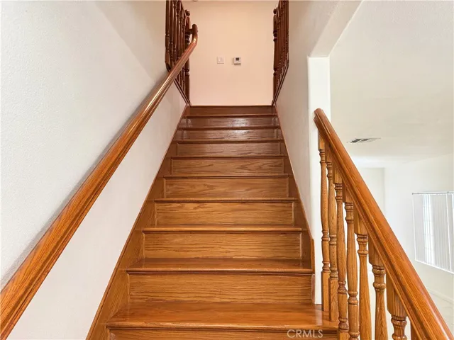 18319 Hart Street 3, Reseda, California 91335