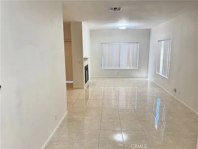 18319 Hart Street 3, Reseda, California 91335