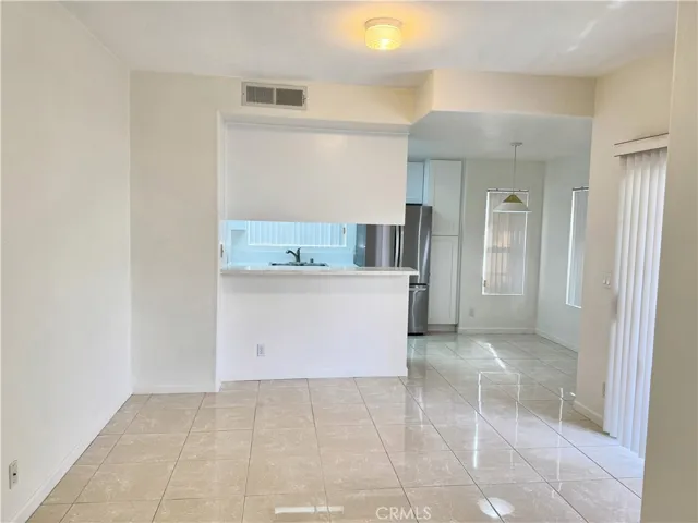 18319 Hart Street 3, Reseda, California 91335