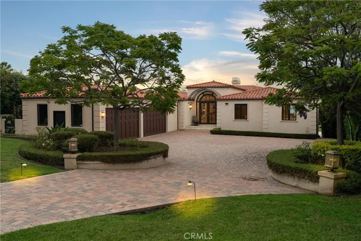 Secluded Oasis Behind Gates