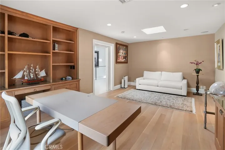 Spacious Office