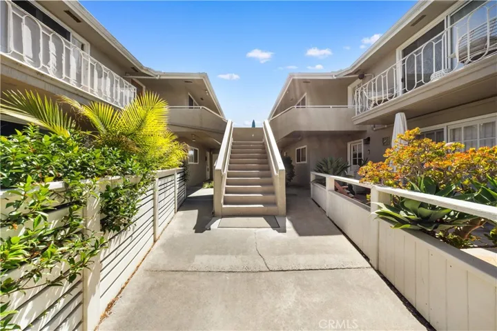 21662 Ocean Vista Drive D, Laguna Beach, California 92651
