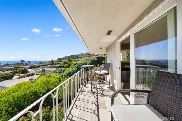 21662 Ocean Vista Drive D, Laguna Beach, California 92651