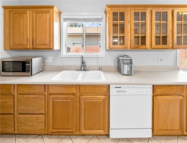 6415 Hardwick, Lakewood, California 90713